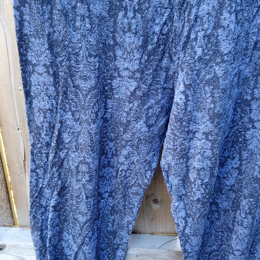 Cuddle Duds Patterned Lightweight Stretchy Soft C… - image 6